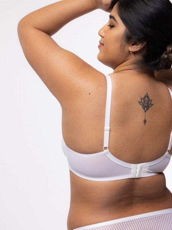 Kremowy miękki biustonosz na fiszbinie