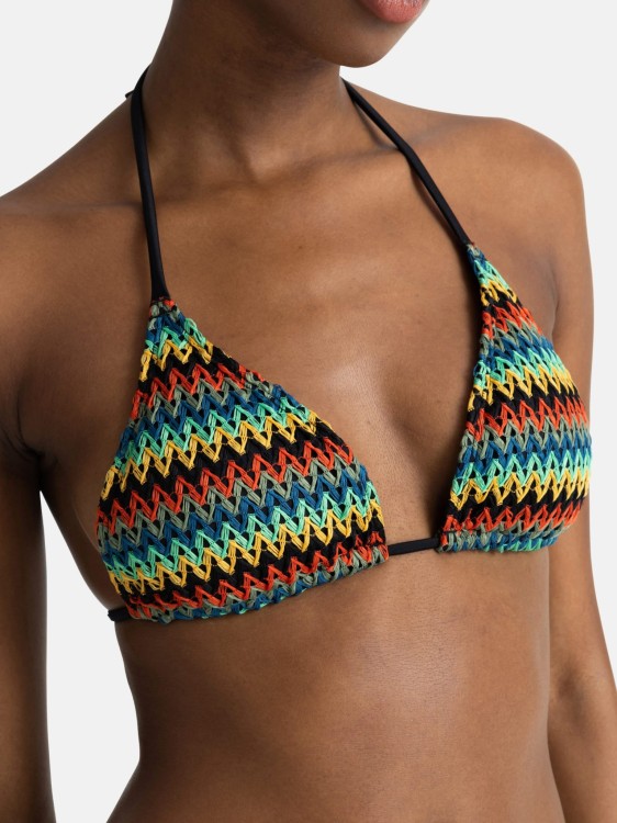 Strój kąpielowy typu bikini z kolorowym haftem