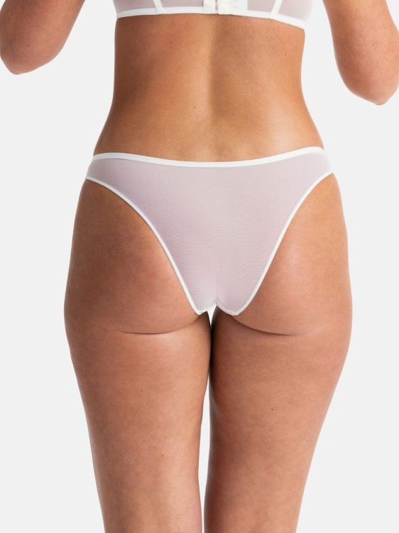 BRIE Kremowe ozdobne figi brazyliany