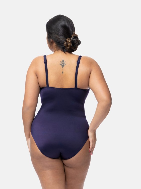 Modelujący jednoczęściowy strój kąpielowy (