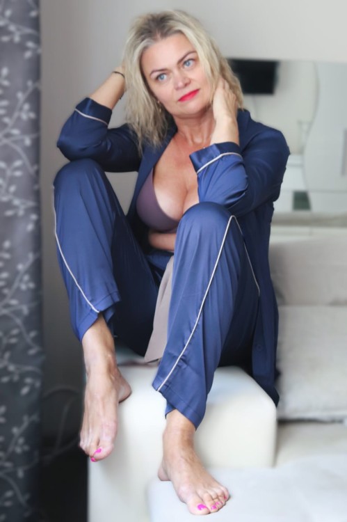 Satynowa piżama damska z koszulową górą/ rozpinana