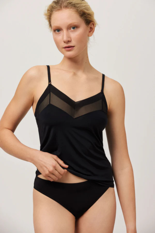 Czarny top damski z ozdobnym dekoltem