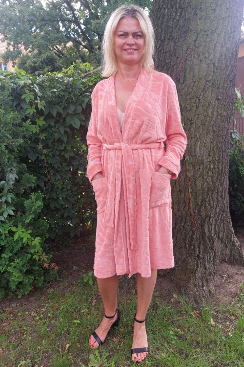 Szlafrok damski z żakardowej frotte, wiązany brzoskwiniowy