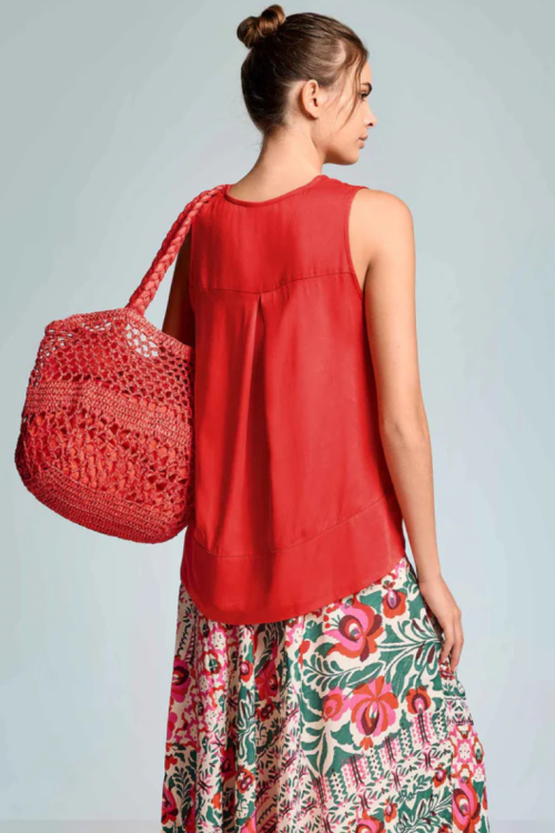 Wiskozowa bluzka damska bez rękawów czerwona