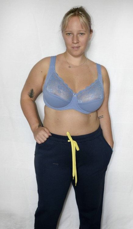 Odciążający biustonosz z szerokim ramiączkiem Julia Luwa