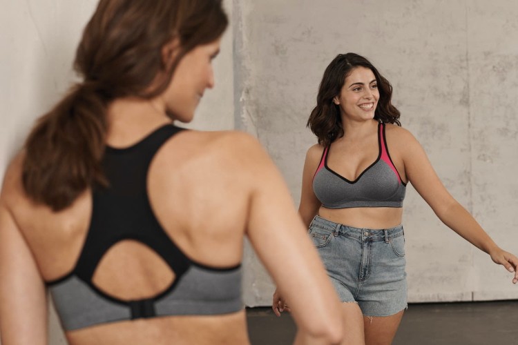 Usztywniany biustonosz sportowy bez fiszbin Naturana