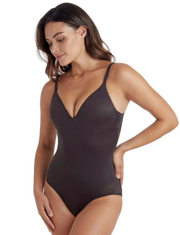 Body modelujące z wbudowaną usztywnianą miseczką bez fiszbiny